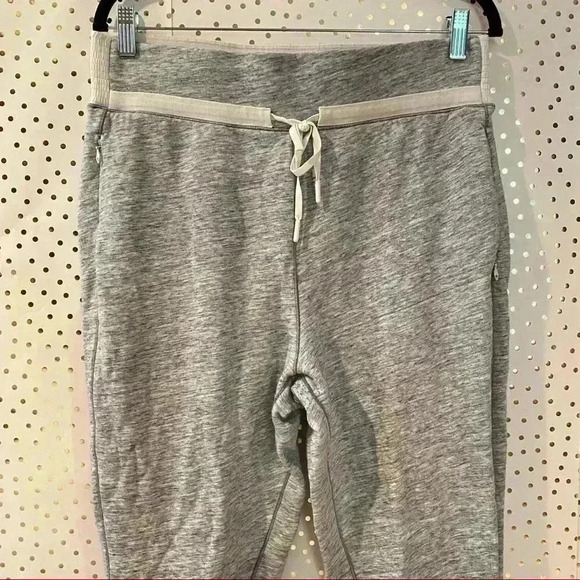 Lululemon Cool and Collected Joggers - Picture 3 of 10
